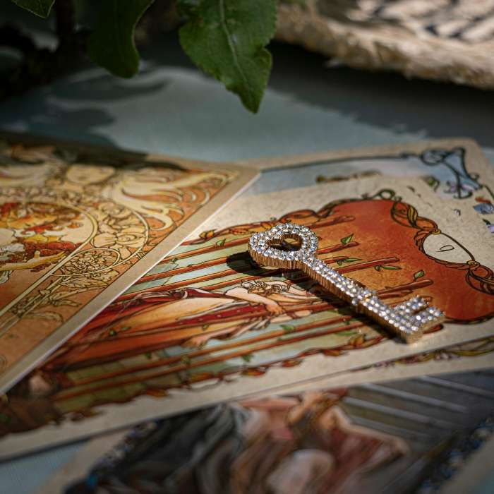 Trinity of e tarot reading